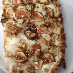 Giovanni's Pinsa